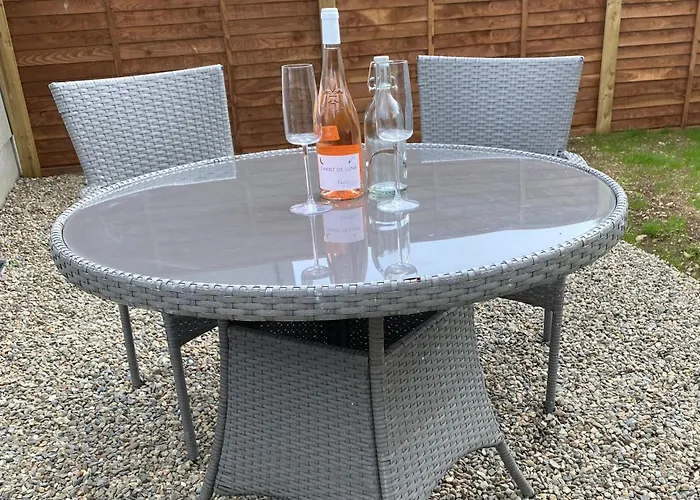 Meadow Lanes Little Wicklow